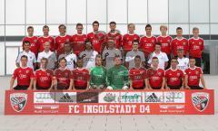 Regionalliga Süd - FC Ingolstadt 04 II - Mannschaftsfoto- Saison 2012/2013 - Namensliste bitte per Email an presse@kbumm.de anfordern