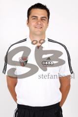 Regionalliga Süd - FC Ingolstadt 04 II - Mannschaftsfoto Portraits - Dr. Sebastian Elsler - Mannschaftsarzt