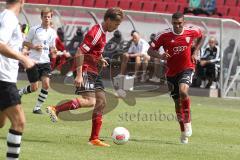 Regionalliga Süd - FC Ingolstadt 04 II - FC Bamberg - Fabian Gerber am Ball und rechts Collin Quaner