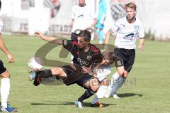 Regionalliga Süd - FC Ingolstadt 04 II - SV Seligenporten - Patrick Walleth im Zweikampf