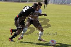 Regionalliga Süd - FC Ingolstadt 04 II - SV Seligenporten - Reagy Ofosu im Zweikampf vor dem Tor