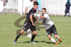 Regionalliga Süd - FC Ingolstadt 04 II - SV Seligenporten - Patrick Walleth im Zweikampf