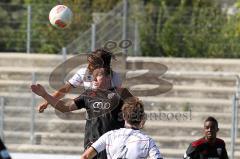 Regionalliga Süd - FC Ingolstadt 04 II - SV Seligenporten - Kopfballduell Karl-Heinz Lappe