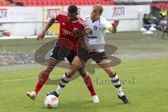 Regionalliga Süd - FC Ingolstadt 04 II - FC Bamberg - Collin Quaner im Zweikampf mit Johannes Bechmann