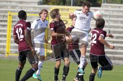 Regionalliga Süd - FC Ingolstadt 04 II - SV Heimstetten - Hinten Karl-Heinz Lappe erköpft die kurze Führung zum 1:0 Tor