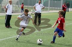 U 13 FC Ingolstadt  gegen SpVgg Unterhaching - Julian Schleibinger FC Ingolstadt (weiß) - Foto: Jürgen Meyer