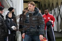 2. BL  - Saison 2013/2014 - FC Ingolstadt 04 - 1.FC Kaiserslautern - Cheftrainer Ralph Hasenhüttlgeht zur Trainerbank