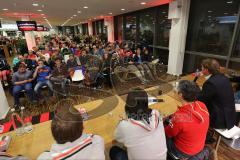 2. BL - FC Ingolstadt 04 - Saison 2013/2014 - Fan Treffen zum 10 jährigen Bestehen des FC Ingolstadt 01 - Cheftrainer Ralph Hasenhüttl am Mikrofon