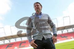 2. BL - FC Ingolstadt 04 - Saison 2013/2014 - Trainervorstellung Wechsel Ralph Hasenhüttl im Audi Sportpark