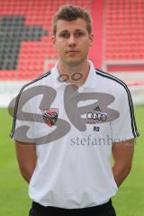 2. BL - FC Ingolstadt 04 - Saison 2013/2014 - Portraitfotos im Audi Sportpark - Robert Deising (Videoanalyst)