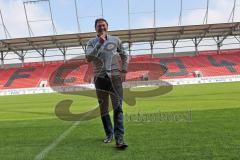 2. BL - FC Ingolstadt 04 - Saison 2013/2014 - Trainervorstellung Wechsel Ralph Hasenhüttl im Audi Sportpark