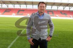 2. BL - FC Ingolstadt 04 - Saison 2013/2014 - Trainervorstellung Wechsel Ralph Hasenhüttl im Audi Sportpark