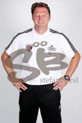 2. BL - FC Ingolstadt 04 - Saison 2013/2014 - Ralph Hasenhüttl, Portait Fotoshooting