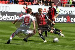 FC Ingolstadt 04 - FC Energie Cottbus - Hartmann Moritz (Fc Ingolstadt) - Börner Julian (weiss Cottbus) - Foto: Jürgen Meyer