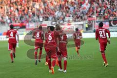 2. BL - FC Ingolstadt 04 - 1. FC Köln - 2014 - Moritz Hartmann (9) kommt im Gedränge zum Schuß, Tor für IN 1:0 Jubel, Torwart Timo Horn hat keine Chance