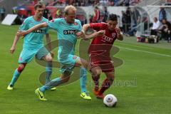 2. BL - FC Ingolstadt 04 - Fortuna Düsseldorf - 1:2 -  Danilo Soares Teodoro (15) kämpft um den Ball