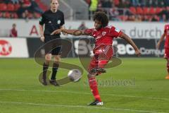 2. BL - Saison 2013/2014 - FC Ingolstadt 04 - FSV Frankfurt - 0:1 - Schuß mit voller Wucht von Caiuby Francisco da Silva (31), leider drüber