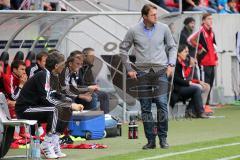 2. BL - FC Ingolstadt 04 - Fortuna Düsseldorf - 1:2 - Cheftrainer Ralph Hasenhüttl am gibt Anweisungen