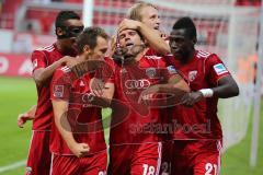 2. BL - FC Ingolstadt 04 - DSC Armenia Bielefeld - 3:2 - Christian Eigler (18) köpft im Nachschuß zum Siegtreffer 3:2, Tor Jubel Sieg