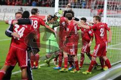 2. BL 2014 - FC Ingolstadt 04 - 1860 München - 2:0 - gerade eingewechselt Collin Quaner (11) und erzielt das 2:0 für Ingolstadt Tor Jubel Karl-Heinz Lappe (25) und Torwart Ramazan Özcan (1)