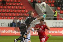 2. BL - Saison 2013/2014 - FC Ingolstadt 04 - FSV Frankfurt - 0:1 - Torwart FSV Patric Klangt rettet den Ball vor rechts Karl-Heinz Lappe (25)