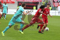 2. BL - FC Ingolstadt 04 - Fortuna Düsseldorf - 1:2 - Caiuby Francisco da Silva (31) im Vorwärtsgang, und hinten Pascal Groß (20)