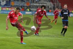 2. BL - Saison 2013/2014 - FC Ingolstadt 04 - SC Paderborn - Collin Quaner (11) flankt