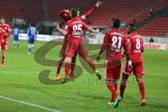 2. BL - Saison 2013/2014 - FC Ingolstadt 04 - VfL Bochum - Karl-Heinz Lappe (25) zieht ab Tor zum 2:0 Jubel, Torwart Andreas Luther chancenlos. Jubel mit Almog Cohen (36)