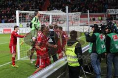 2. BL 2014 - FC Ingolstadt 04 - 1860 München - 2:0 - gerade eingewechselt Collin Quaner (11) und erzielt das 2:0 für Ingolstadt Tor Jubel Karl-Heinz Lappe (25) und Cheftrainer Ralph Hasenhüttl und Caiuby Francisco da Silva (31) Marvin Matip (34) schreit z