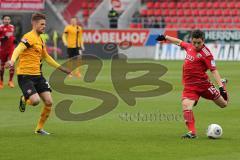 2. BL - FC Ingolstadt 04 - Dynamo Dresden - Saison 2013/2014 - Danilo Soares Teodoro (15) zieht ab