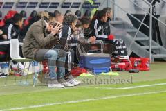 2. BL - Saison 2013/2014 - FC Ingolstadt 04 - SC Paderborn - Tor und Führung 1:2 für Paderborn, Cheftrainer Ralph Hasenhüttl schlägt die Hände vors Gesicht