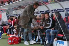 2. BL - Saison 2013/2014 - FC Ingolstadt 04 - SC Paderborn - Cheftrainer Ralph Hasenhüttl vor dem Spiel