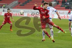 2. BL - Saison 2013/2014 - FC Ingolstadt 04 - FSV Frankfurt - 0:1 - links Pascal Groß (20) gegen Manuel Konrad FSV