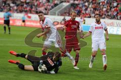 2. BL - FC Ingolstadt 04 - 1. FC Köln - 2014 - Kampf vor dem Tor, links Jonas Hector und rechst Moritz Hartmann (9), Torwart Timo Horn Klärt