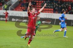 2. BL - Saison 2013/2014 - FC Ingolstadt 04 - VfL Bochum - Karl-Heinz Lappe (25) zieht ab Tor zum 2:0 Jubel, Torwart Andreas Luther chancenlos