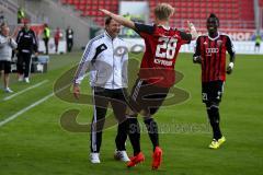 FC Ingolstadt 04 - FC Energie Cottbus - Hofmann Philipp (#28 FC Ingolstadt) zum Treffer zum 2:0 mit Trainer Ralph Hasenhüttl - Foto: Jürgen Meyer