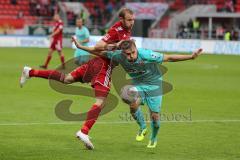 2. BL - FC Ingolstadt 04 - Fortuna Düsseldorf - 1:2 - Kampf um den Ball, Moritz Hartmann (9) links