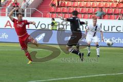 2. BL - FC Ingolstadt 04 - Erzgebirge Aue - 1:2 -  Karl-Heinz Lappe (25) trifft zum 1:2 Anschluß Tor Jubel