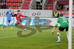 2. BL - Saison 2013/2014 - FC Ingolstadt 04 - VfL Bochum - Danilo Soares Teodoro (15) zieht zum Tor ab