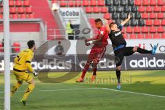 2. BL - Saison 2013/2014 - FC Ingolstadt 04 - SC Paderborn - Roger de Oliveira Bernardo (8) Kopfball zum Tor, leider drüber