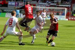 FC Ingolstadt 04 - FC Energie Cottbus - Engel Konstantin (rechts rot FC Ingolstadt) - De Oliveira Bernardo (#8 FC Ingolstadt ) - Foto: Jürgen Meyer