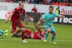 2. BL - FC Ingolstadt 04 - Fortuna Düsseldorf - 1:2 - Moritz Hartmann (9) wittert die Torchance, Ball prallt ab und Marvin Matip (34) trifft zum 1:2