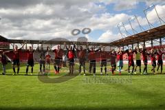 FC Ingolstadt 04 - FC Energie Cottbus - Spieler bedanken sich bei den Fans - Foto: Jürgen Meyer