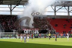 FC Ingolstadt 04 - FC Energie Cottbus - Bengalisches Feuer in der Fankurve von Cottbus - Foto: Jürgen Meyer