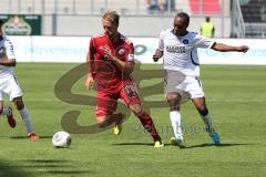 2. BL - FC Ingolstadt 04 - Karlsruher SC - 0:2 - links Philipp Hofmann (28) stürmt aufs Tor