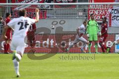 2. BL - FC Ingolstadt 04 - FC St. Pauli - 1:2 - Tor für Pauli. Torwart Ramazan Özcan (1) machtlos