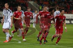 2. BL - FC Ingolstadt 04 - VfR Aalen 2:0 - Tor durch Caiuby Francisco da Silva (31) Jubel mit Alfredo Morales (6) und hinten Christian Eigler (18)  und Moritz Hartmann (9).