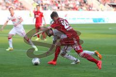 2. BL - FC Ingolstadt 04 - 1. FC Köln - 2014 - Philipp Hofmann (28) knapp am Tor wird von 5 Marod Dominic aufgehalten