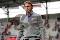 2. BL - FC Ingolstadt 04 - Fortuna Düsseldorf - 1:2 - Spiel ist aus, Cheftrainer Ralph Hasenhüttl lässt den Kopf hängen