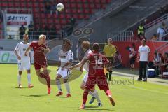 2. BL - FC Ingolstadt 04 - Karlsruher SC - 0:2 - links Leon Jessen (2) und rechts Ümit Korkmaz (14)